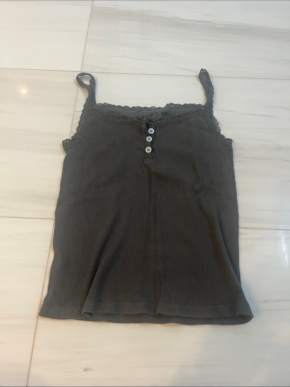Brandy Melville Ribbed Lace-Trim Cami Tank Top in Charcoal